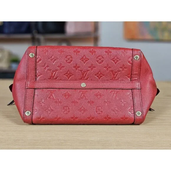 LOUIS VUITTON Authentic Marais MM LV Empreinte Leather Red Handbag Satchel LV - Picture 8 of 16